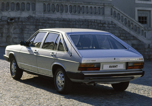 Audi 100: 10 фото