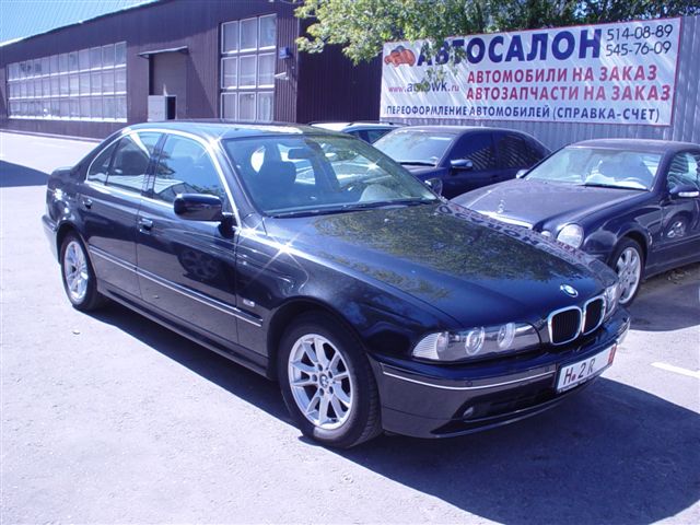 BMW 525: 4 фото