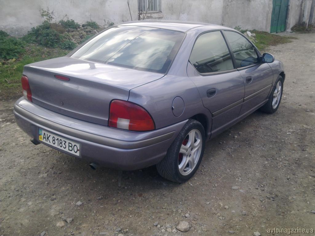 Chrysler Neon: 10 фото