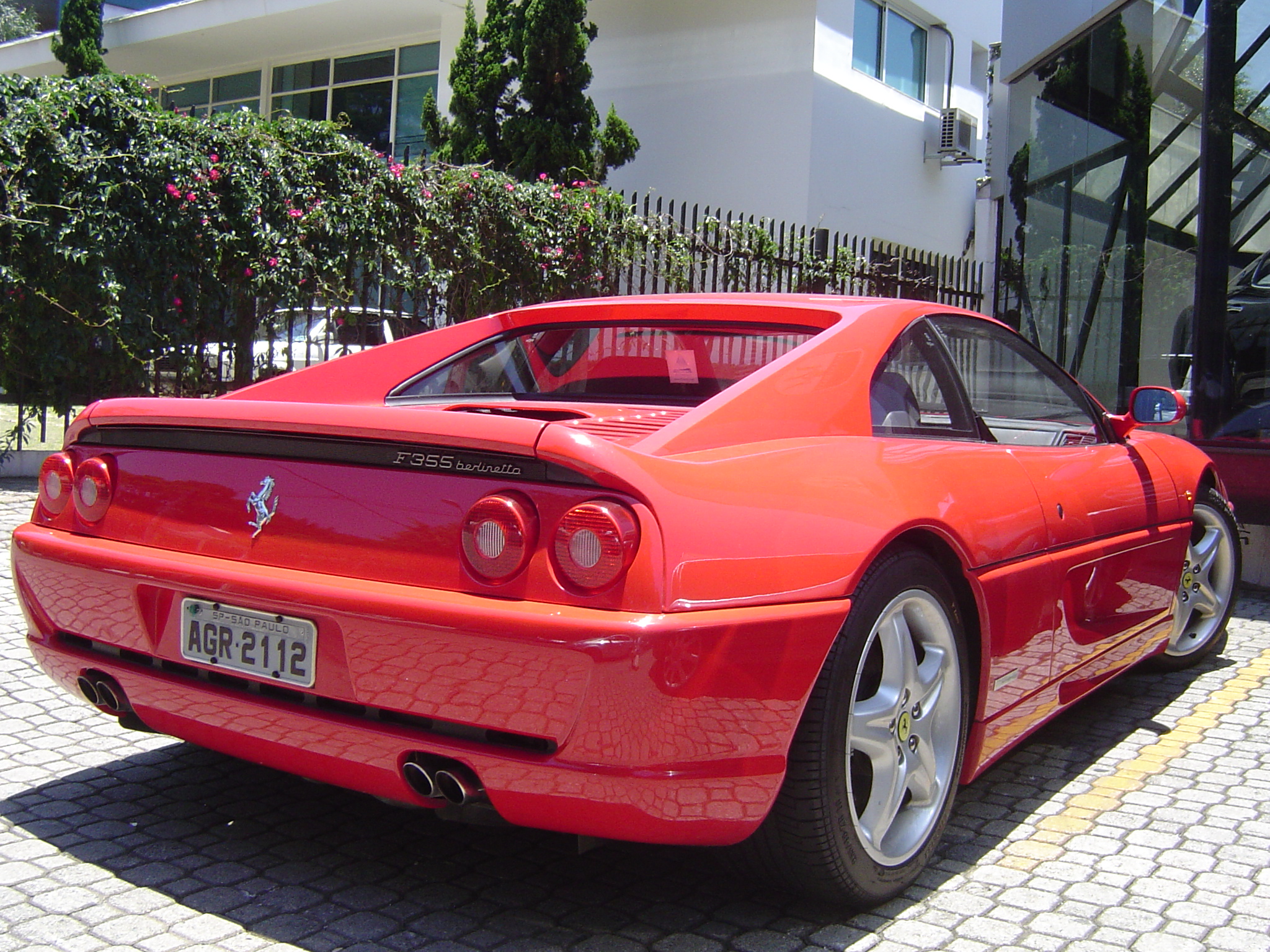 Ferrari F355 Berlinetta: 11 фото