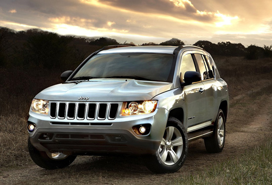 Jeep Compass: 7 фото