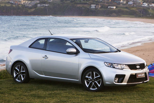 Kia Cerato Koup: 5 фото