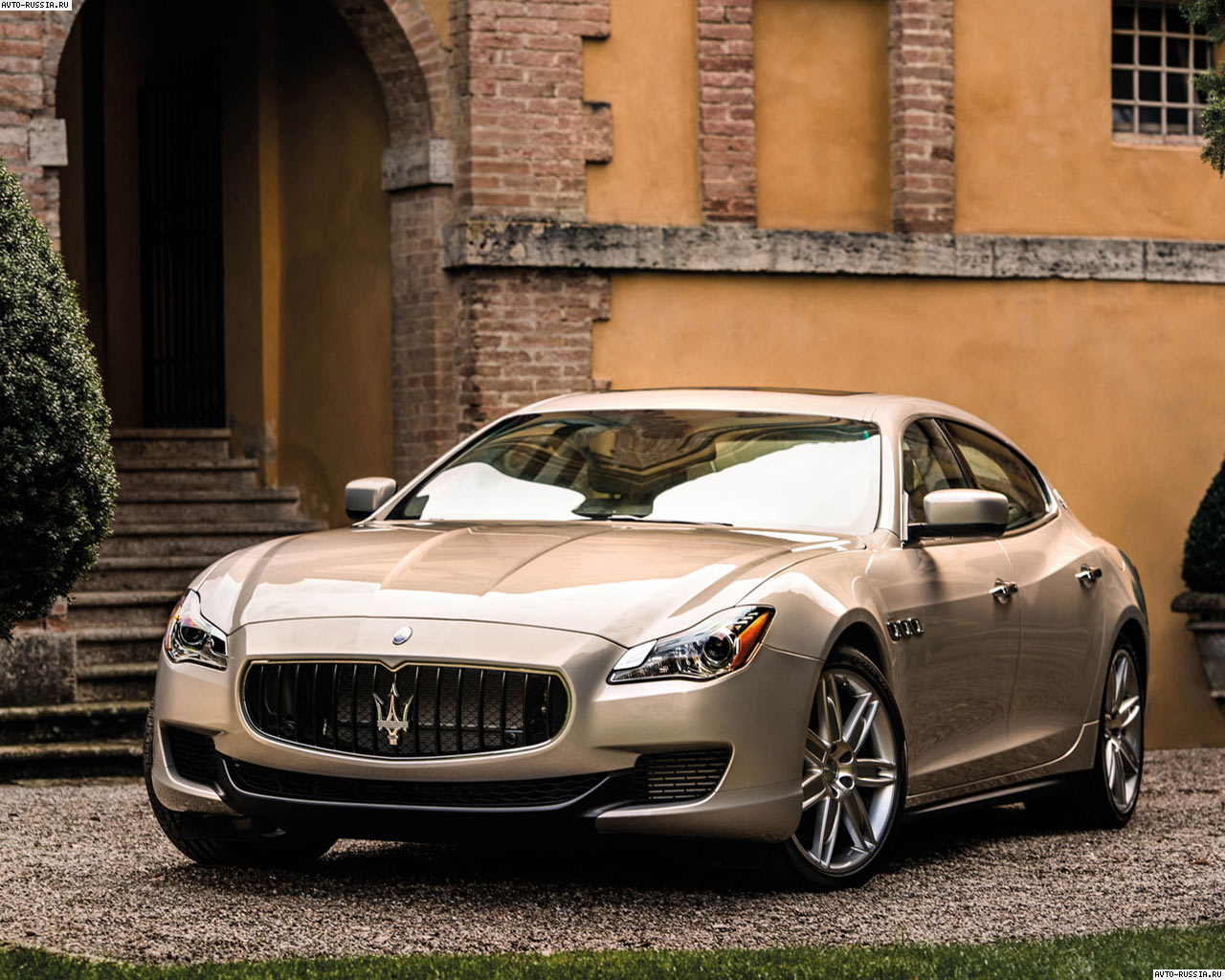 Maserati Quattroporte