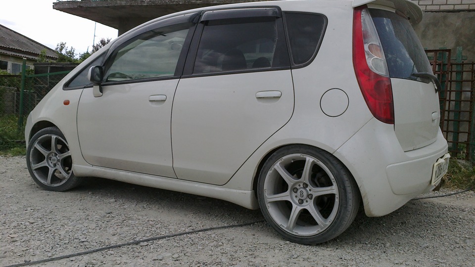 Mitsubishi Colt Ralliart: 9 фото