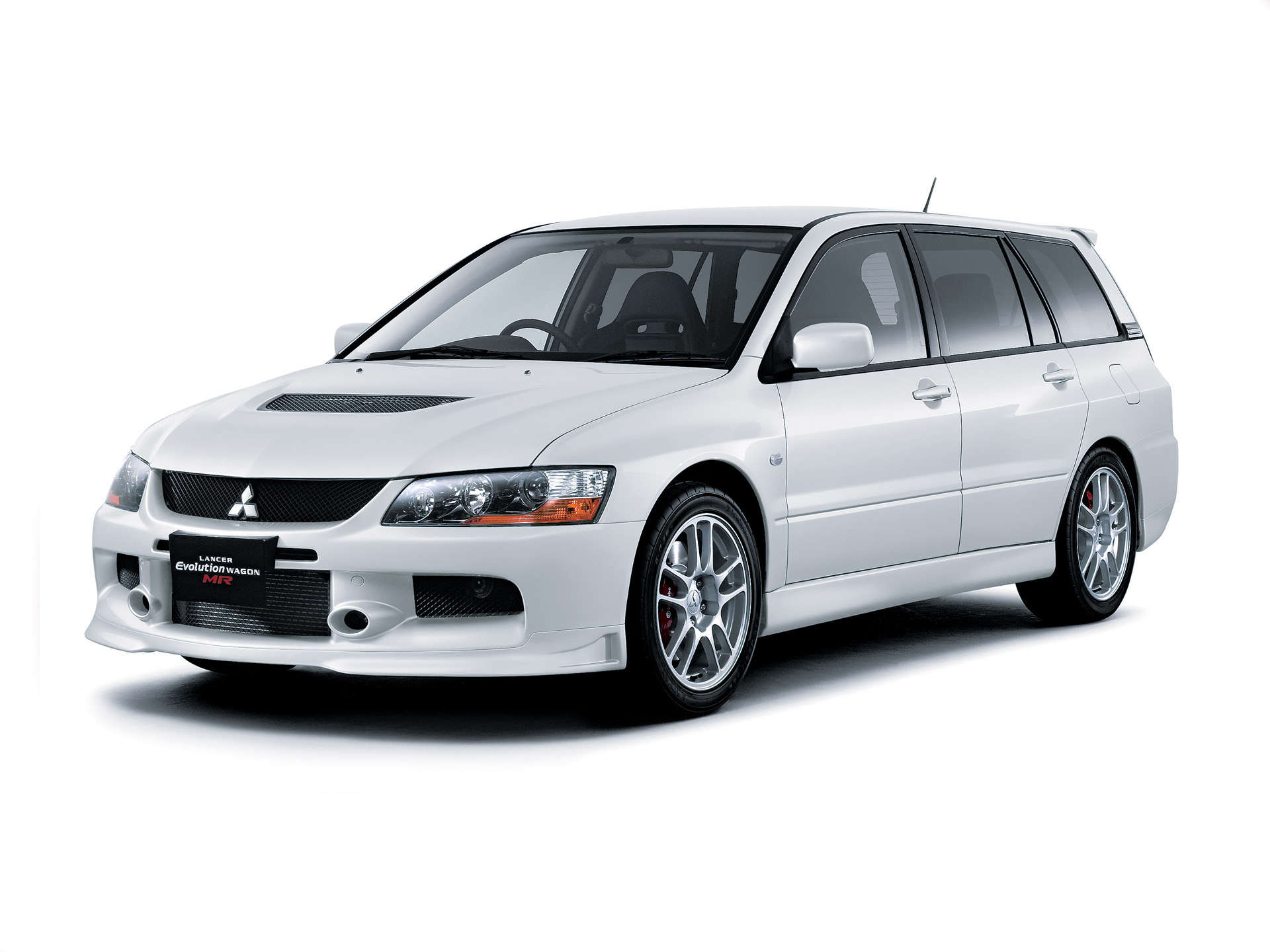 Mitsubishi Lancer Wagon: 7 фото