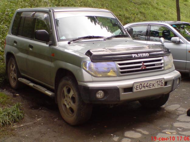 Mitsubishi Pajero iO: 6 фото