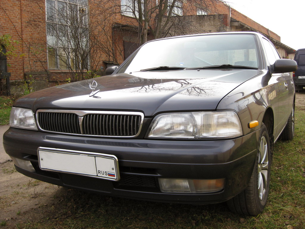 Nissan Laurel: 10 фото