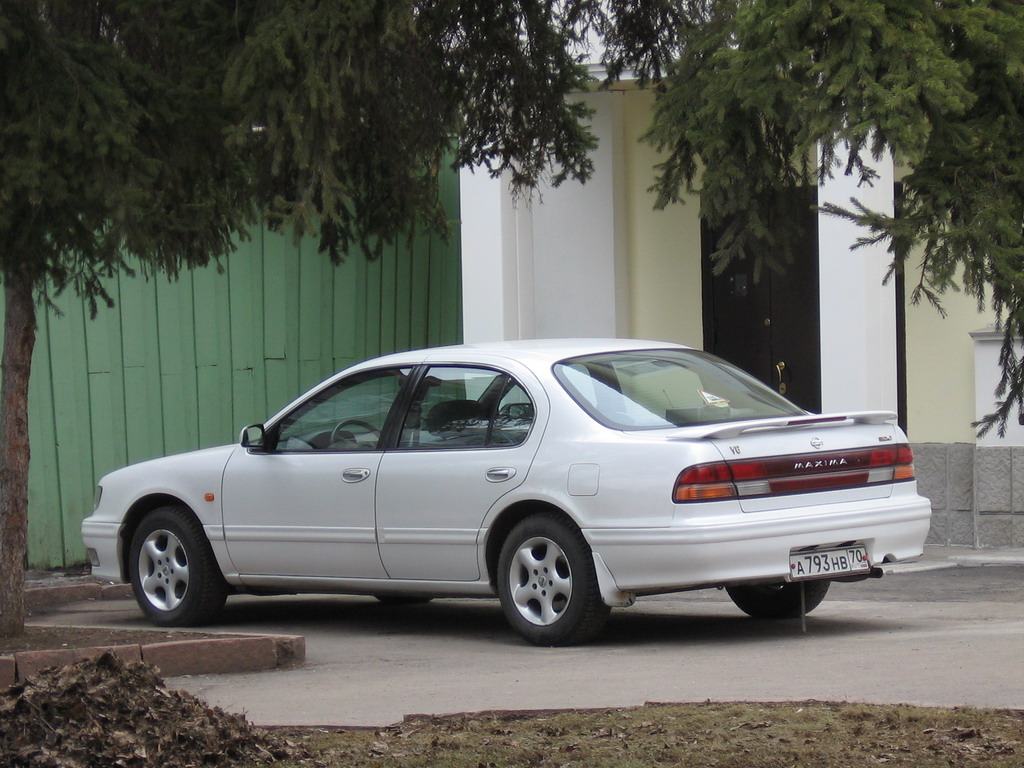 Nissan Maxima QX: 3 фото