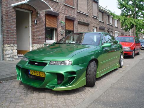 Opel Calibra: 9 фото