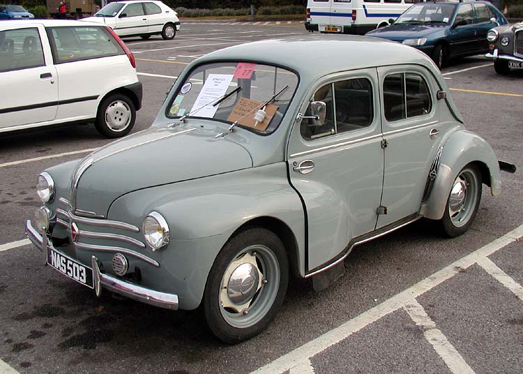 Renault 4CV: 4 фото