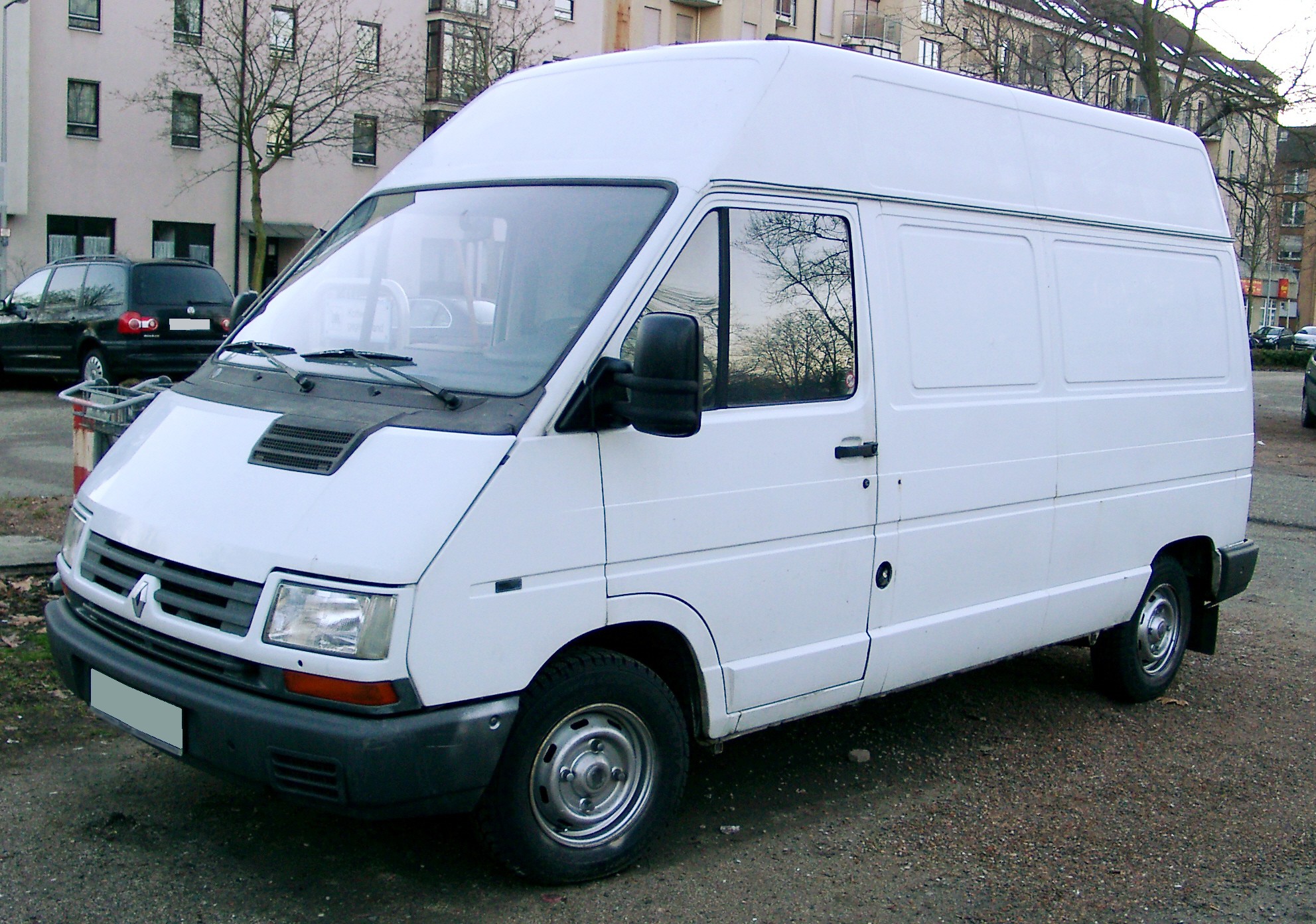 Renault Trafic: 8 фото