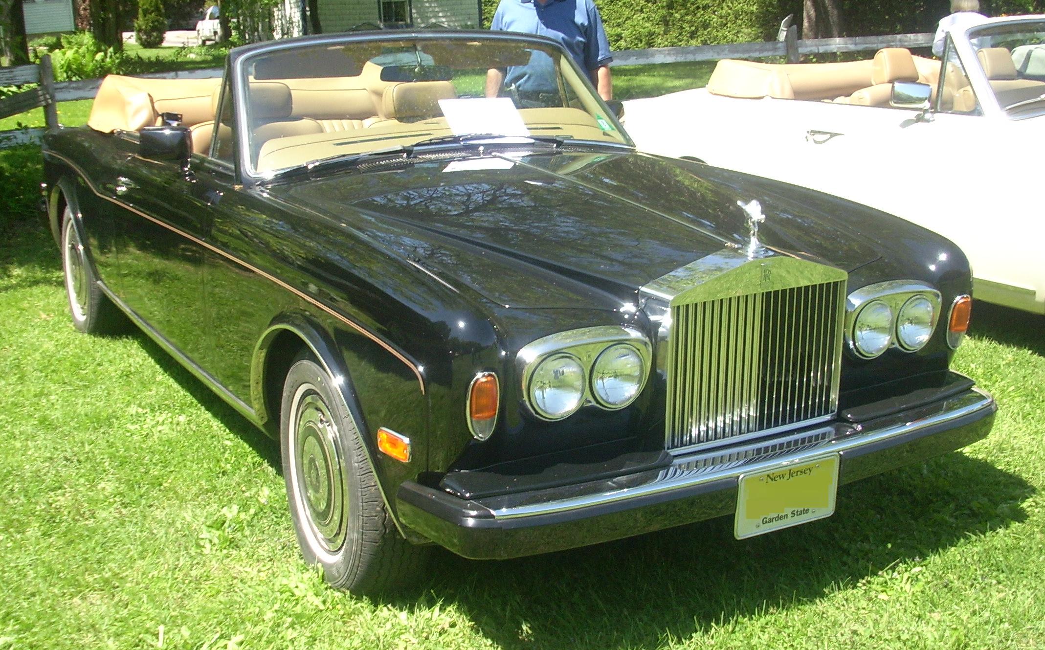 Rolls-Royce Corniche: 4 фото