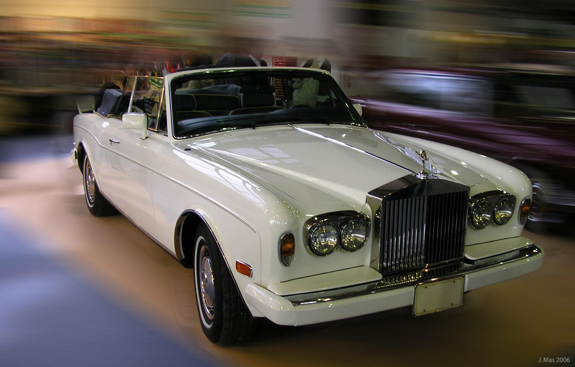 Rolls-Royce Corniche: 6 фото