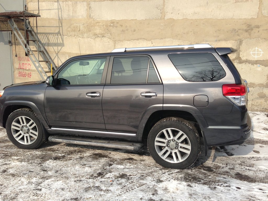 Toyota 4Runner: 12 фото