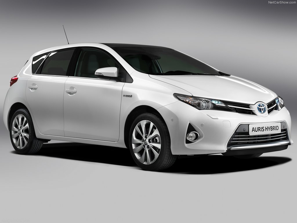 Toyota Auris: 5 фото