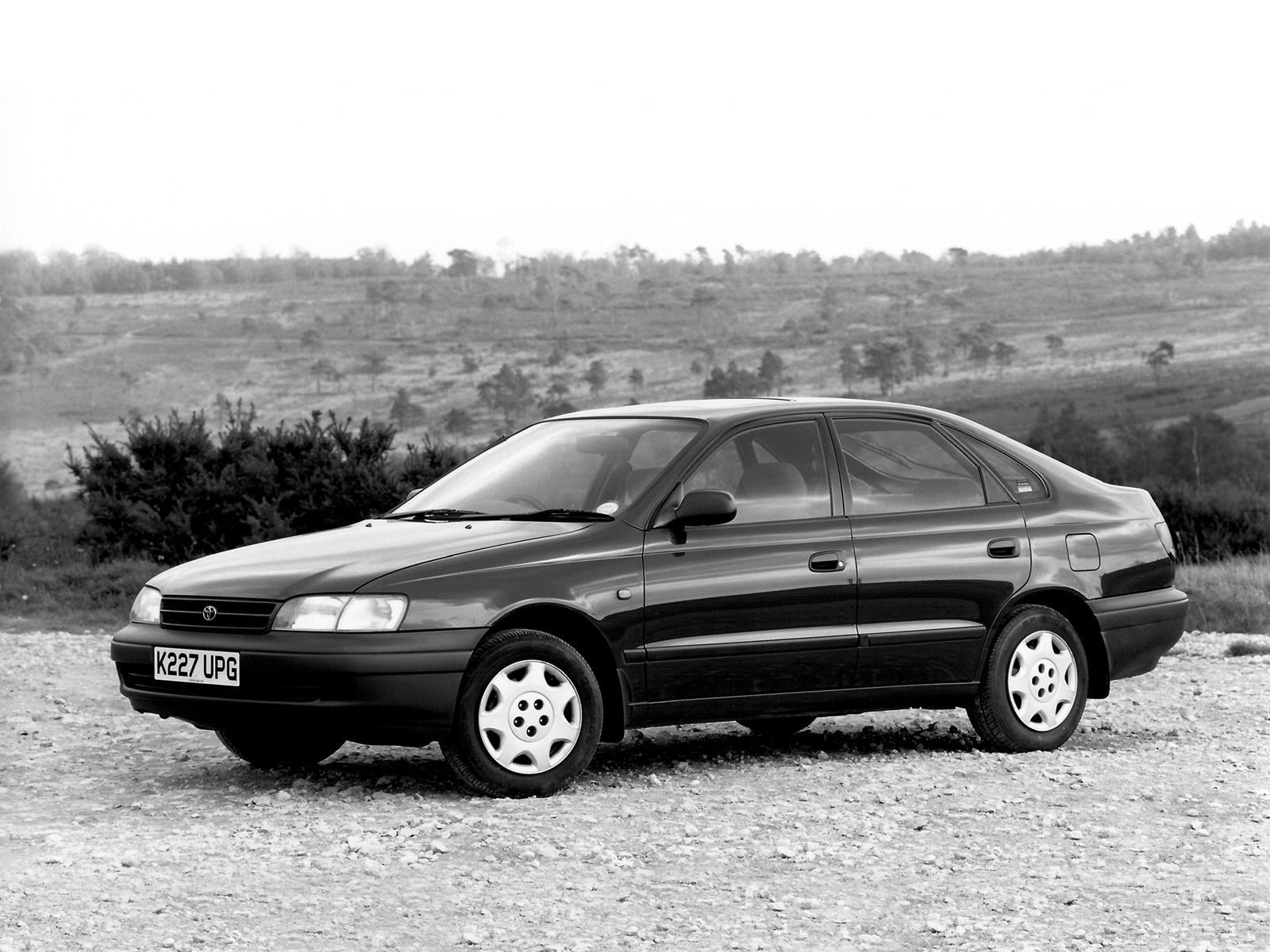 Toyota Carina: 6 фото