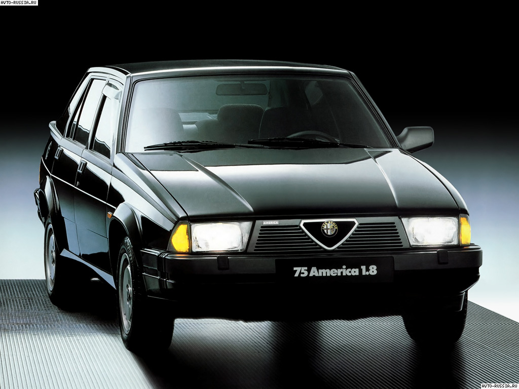 Alfa Romeo 75: 3 фото