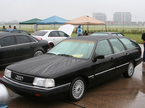 Audi 100 Avant: 8 фото