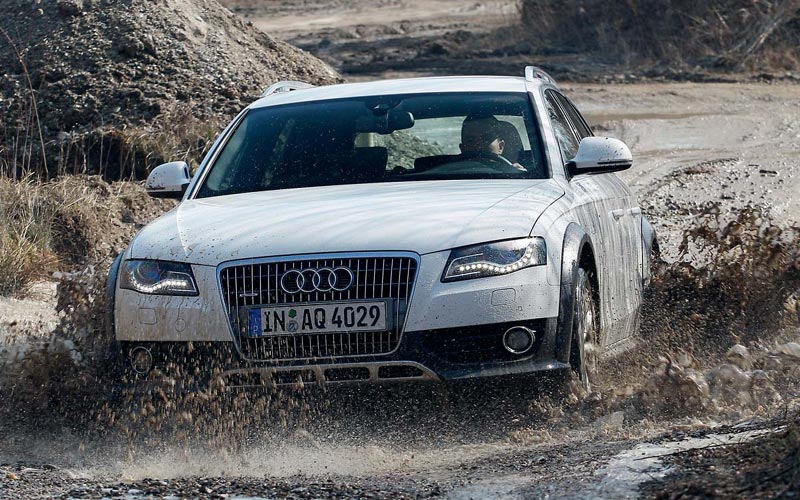 Audi A4 allroad: 8 фото