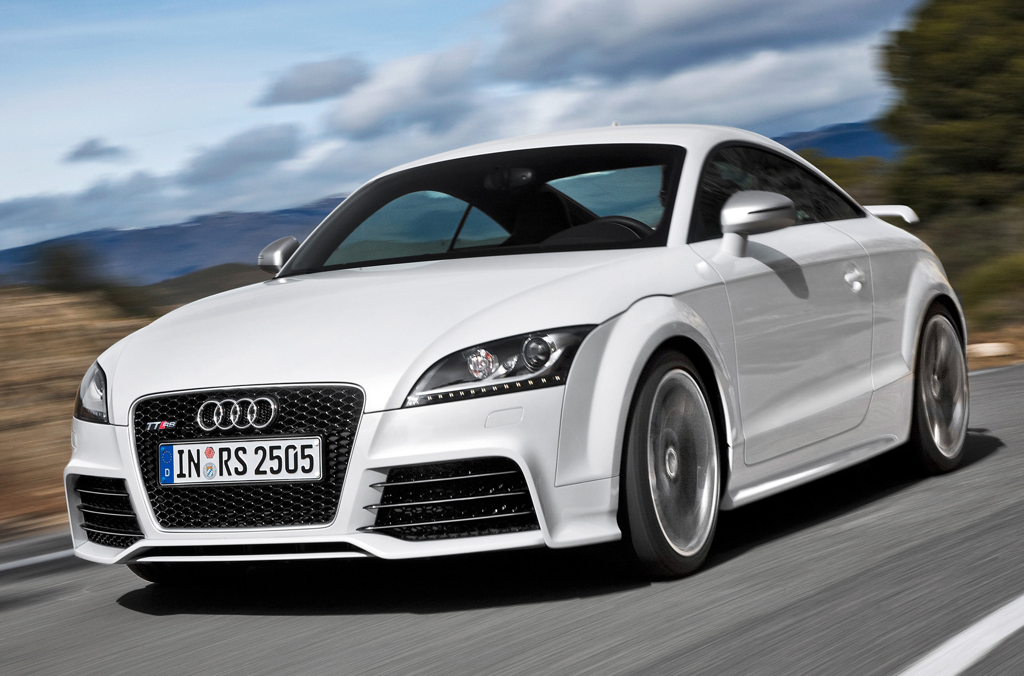 Audi TT RS Coupe: 6 фото