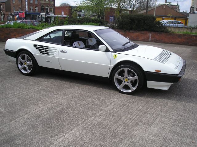 Ferrari Mondial: 11 фото