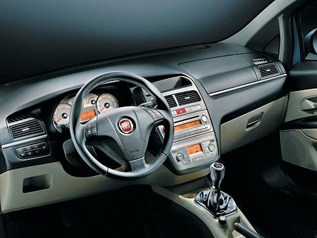 Fiat Linea: 11 фото