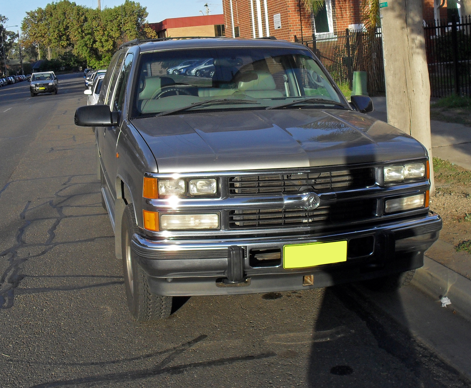 Holden Suburban