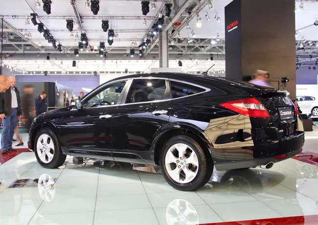 Honda Crosstour: 9 фото