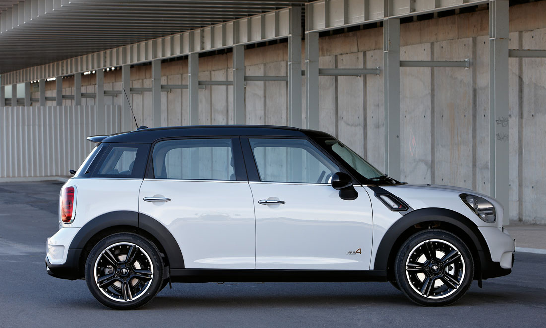 MINI Countryman: 9 фото