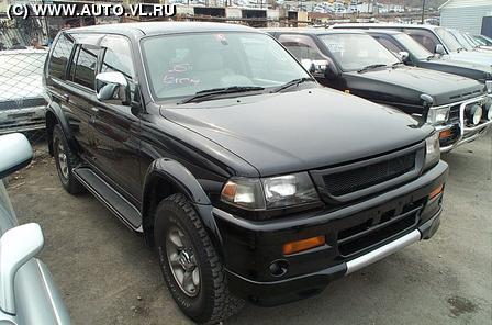 Mitsubishi Challenger: 5 фото