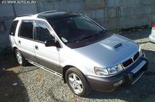 Mitsubishi Chariot: 2 фото