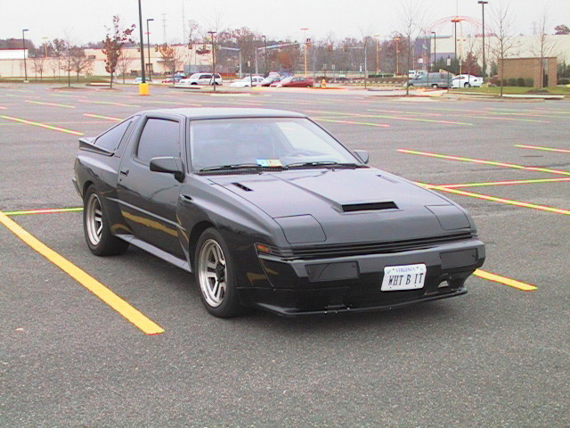 Mitsubishi Starion: 4 фото