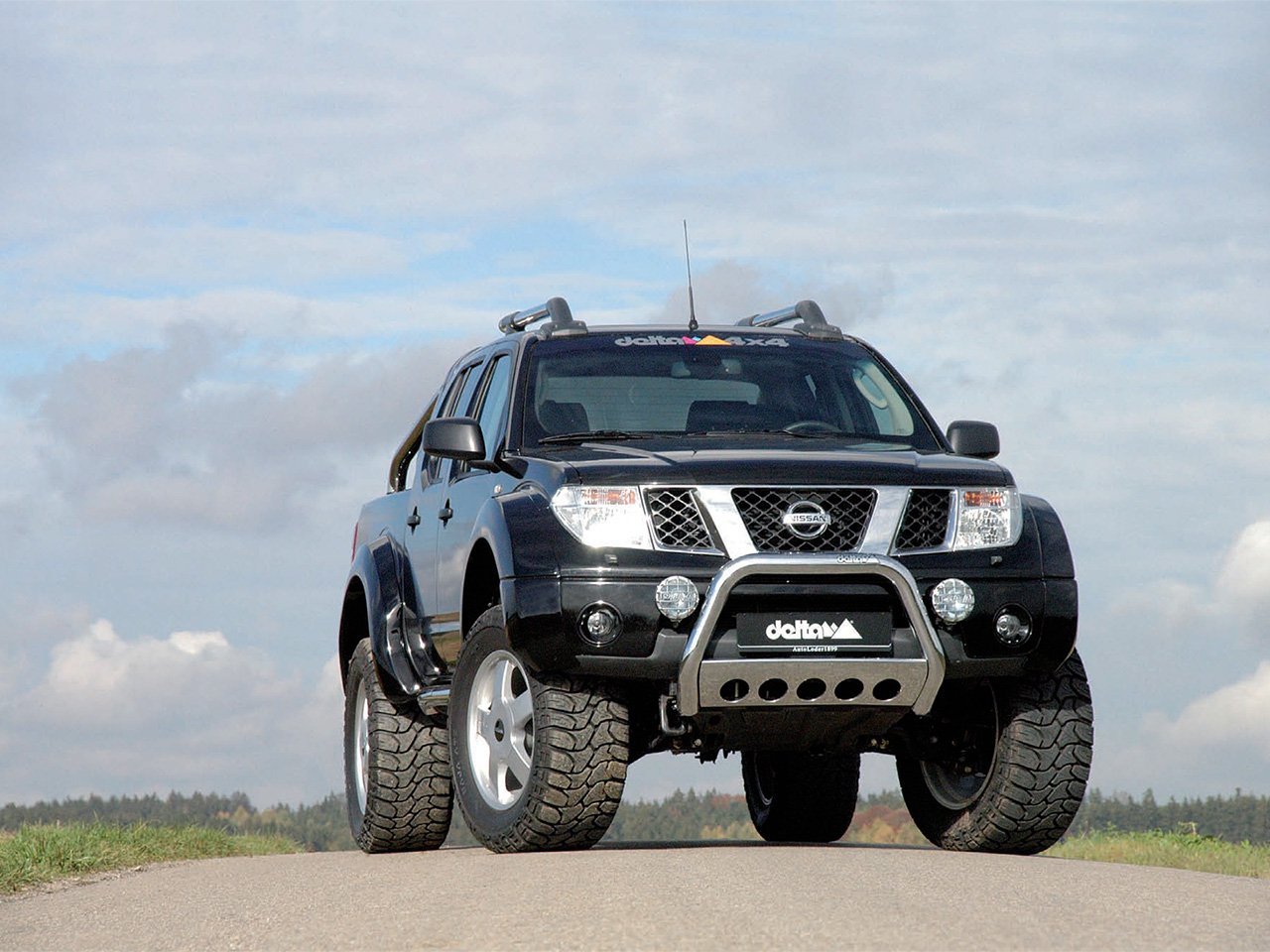 Nissan Navara: 8 фото