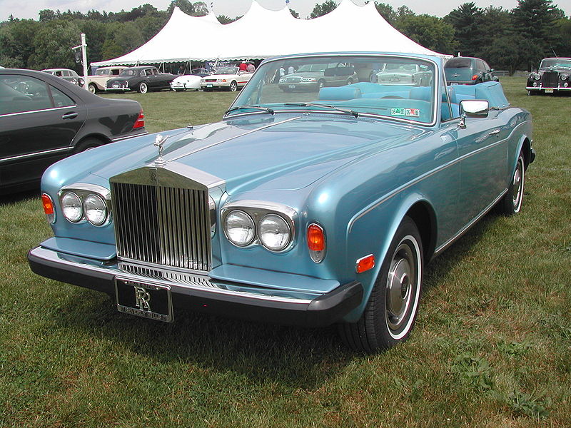 Rolls-Royce Corniche: 12 фото