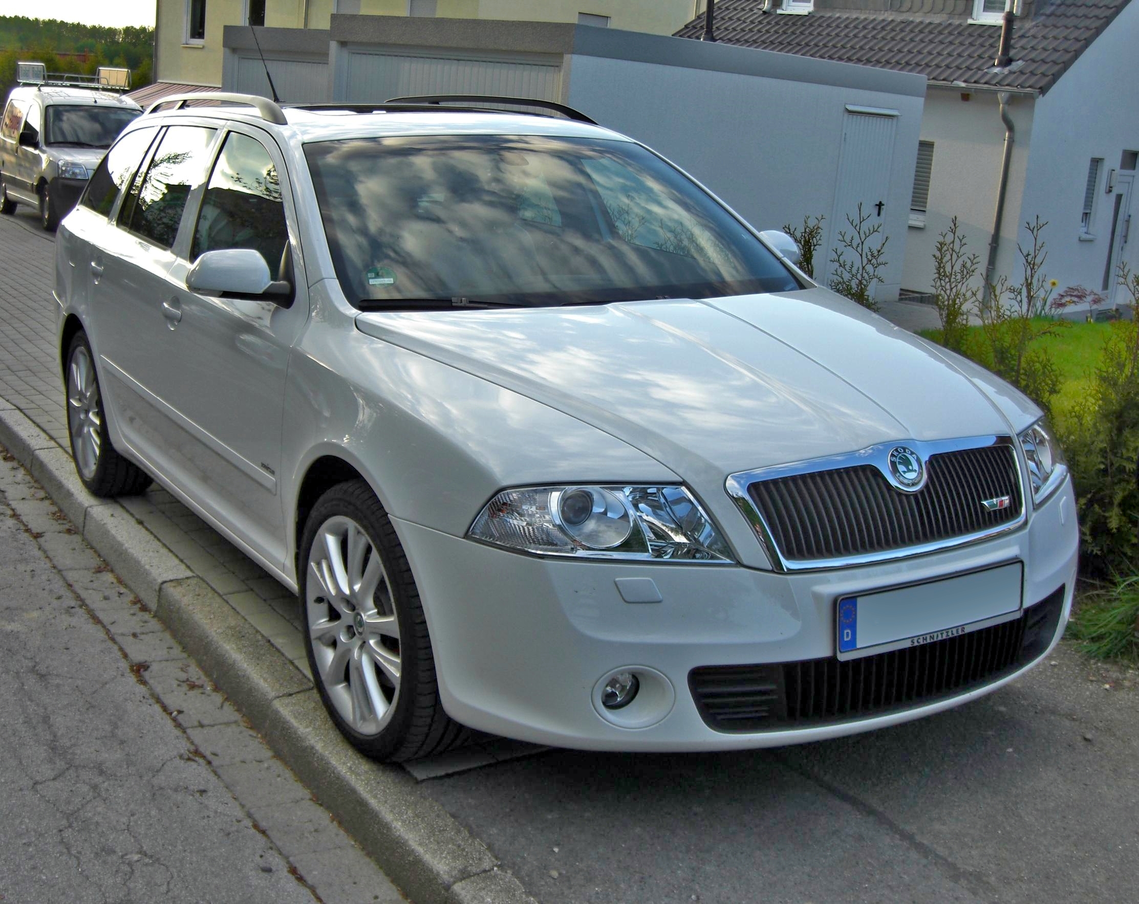 Skoda Octavia RS Combi: 9 фото