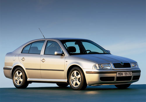 Skoda Octavia Tour: 4 фото