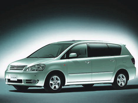 Toyota Ipsum: 3 фото