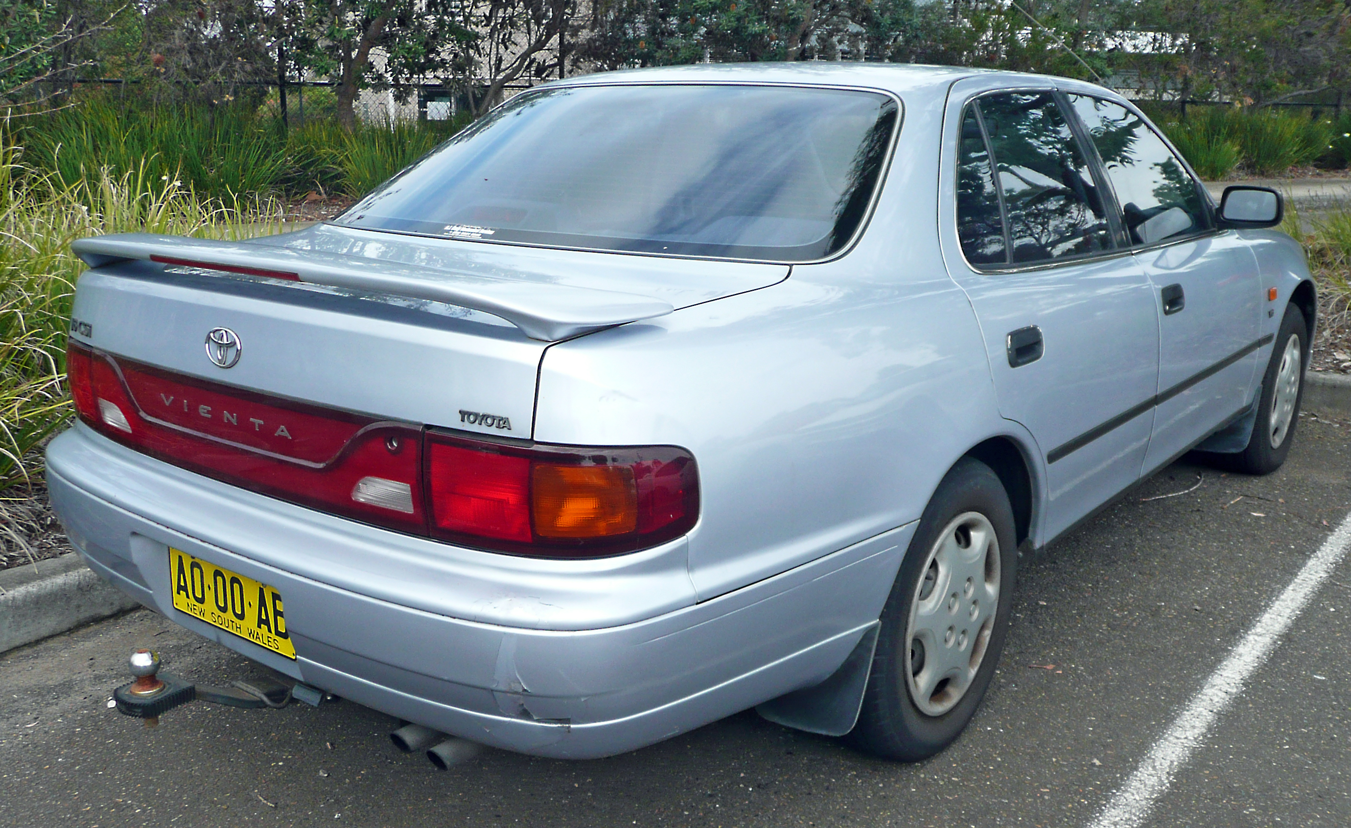 Toyota Vienta: 3 фото