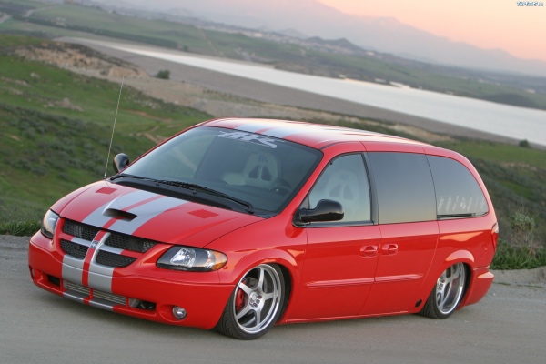 Тюнинг Dodge Caravan: 4 фото