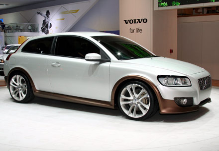 Volvo C30: 7 фото